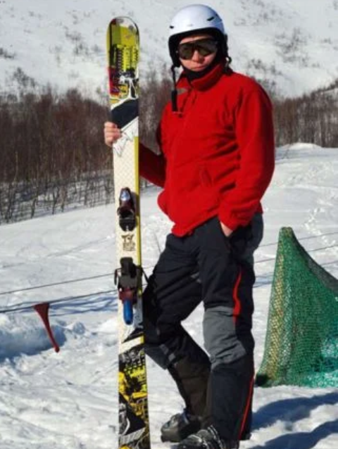 Инструктор горные лыжи